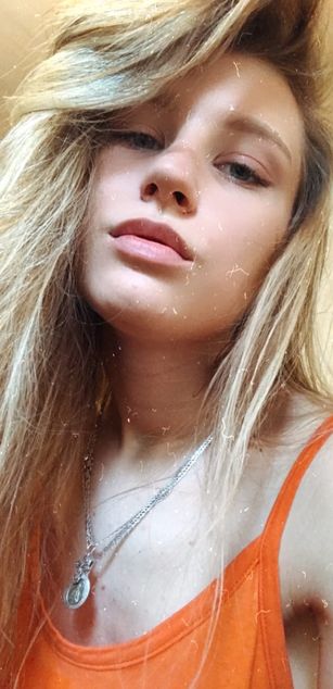 Model - Zlata_cute sex