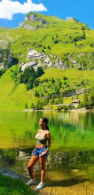 Model - m00nshine roleplay