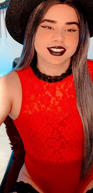 Model - Camila Carrington dominatrix