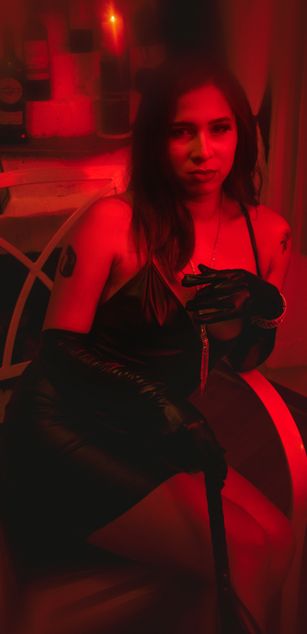 Model - Angela Demon blowjob