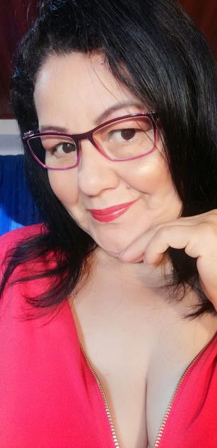 Model - KristalCool dildo