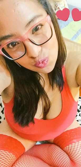 Model - katarina_alves1 feet