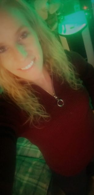 Model - sexywetbitch1 milf