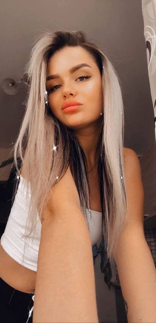 Model - Kira Awesome roleplay