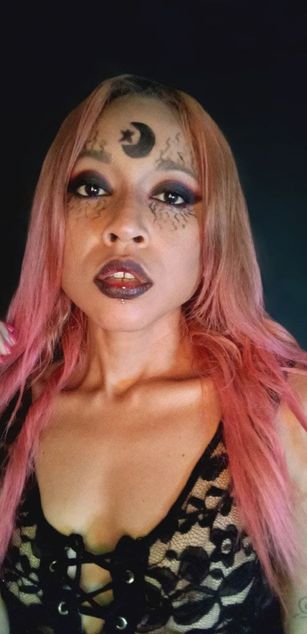 Model - africa gonzalez toys