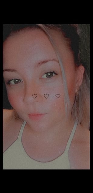 Model - Vikitty striptease