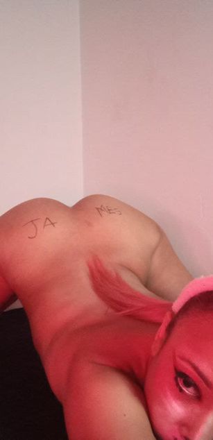 Model - africa gonzalez toys