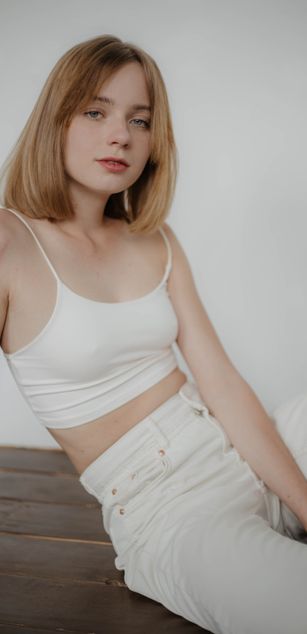 Model - EllyMur deepthroat