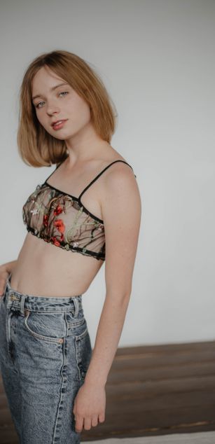 Model - EllyMur deepthroat