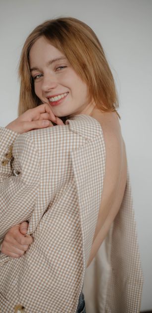 Model - EllyMur deepthroat