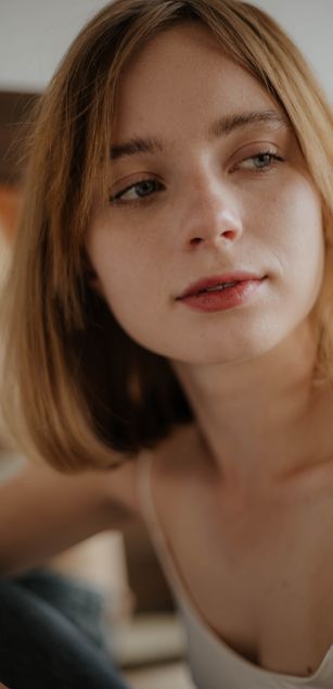 Model - EllyMur deepthroat