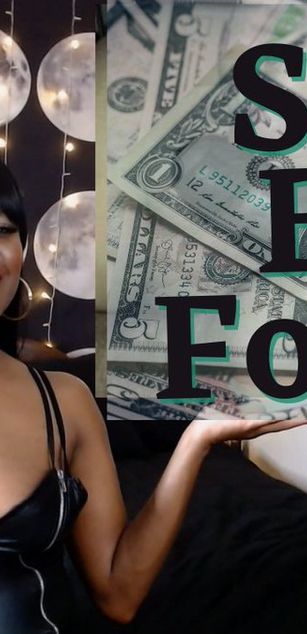 Model - Simone Savage feet