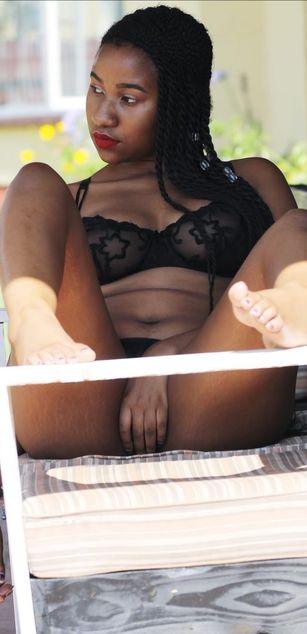 Model - Sketchybee99 bigboobs