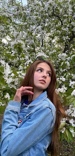 Model - Alinasweetgirl sexy