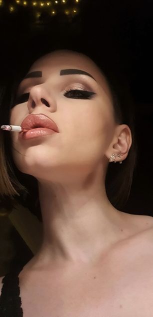 Model - AnnaLu heels