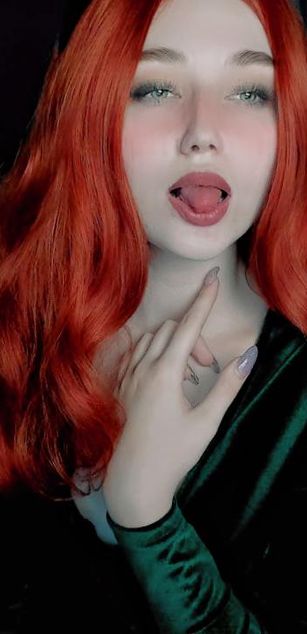 Model - MissLilyy pussy