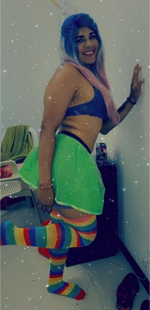 Model - dominant_cock feet