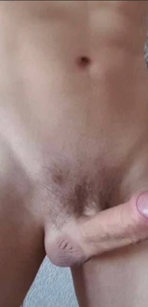 Model - Deonis domination