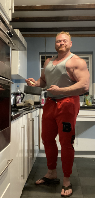 Model - Icelandic Strongman muscular