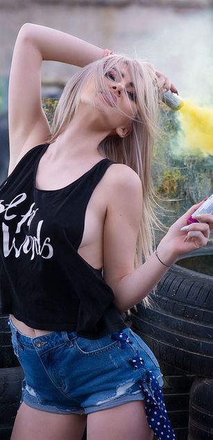 Model - LindaBrynn sexy