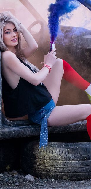 Model - LindaBrynn sexy