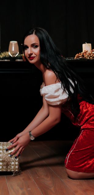 Model - MiraLocks sexy