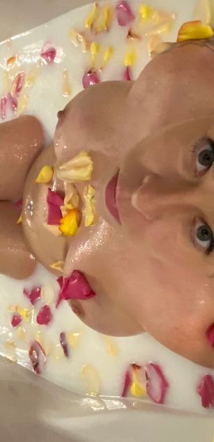 Model - Wetmom38 milf