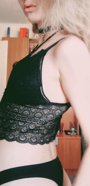 Model - Elli Bu masturbation