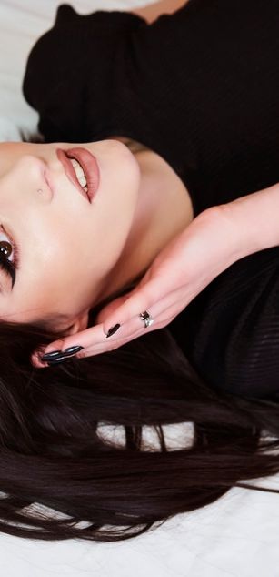 Model - AmeliaJune ass