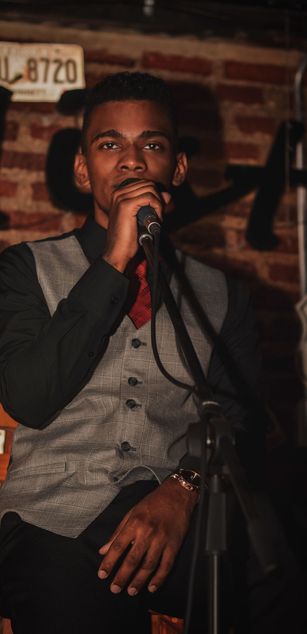 Model - Kiros deepthroat