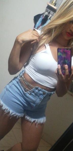 Model - ariadna dildo