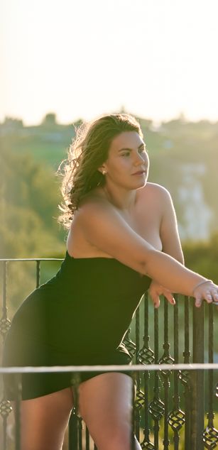 Model - FeliciaKrige deepthroat