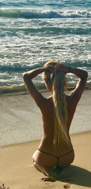 Model - Bella Bianca natural