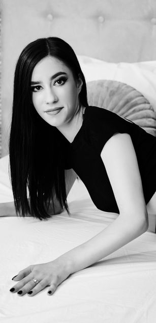 Model - AmeliaJune ass