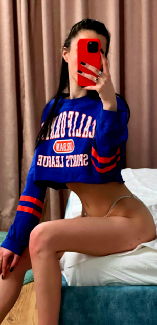 Model - AmeliaJune ass