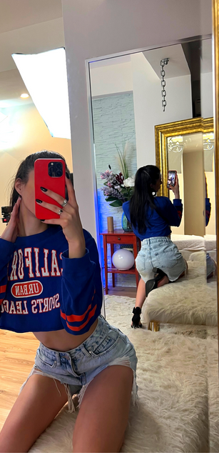 Model - AmeliaJune ass