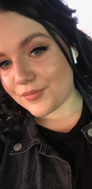 Model - Tina bigtits