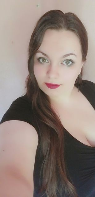 Model - Melinda horny