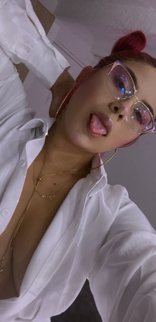 Model - giselle bigass