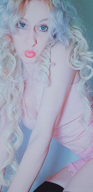 Model - whisky pussy