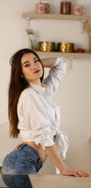 Model - AlexaRoyal Hot