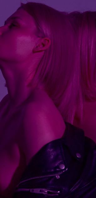 Model - Nessie Jessie couple