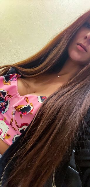 Model - Kris_Smit boobs