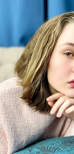 Model - BettyWainwright striptease