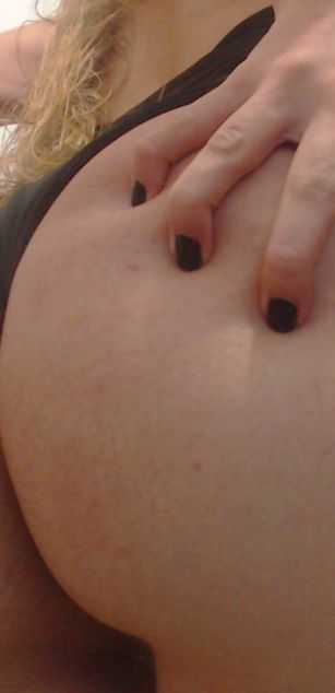 Model - Heidy Kung blowjob