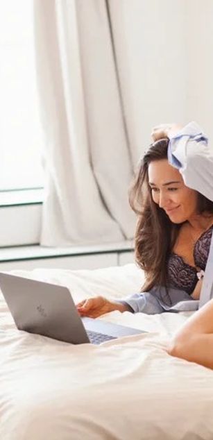 Model - WifeAlone heels