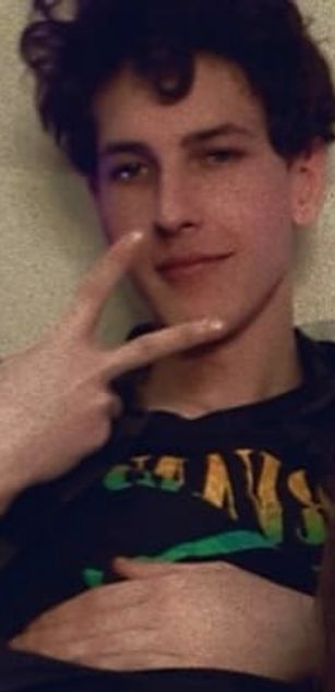 Model - SonyaAndPasha ass