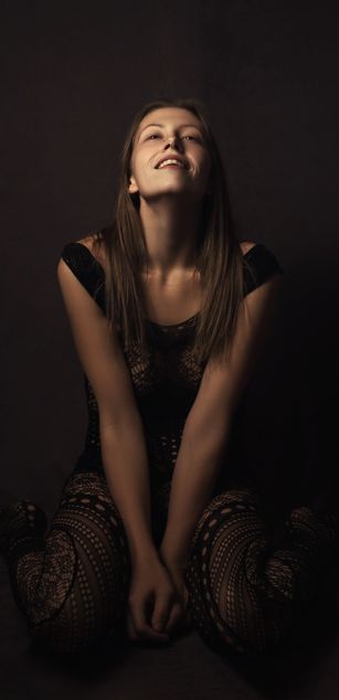 Model - Julie_Magnetic sexy