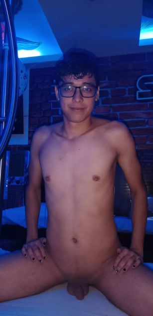 Model - Joshua_Eric cum