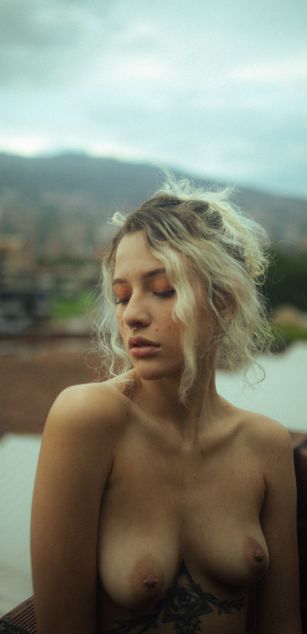 Model - amarilla_bombshell dirty